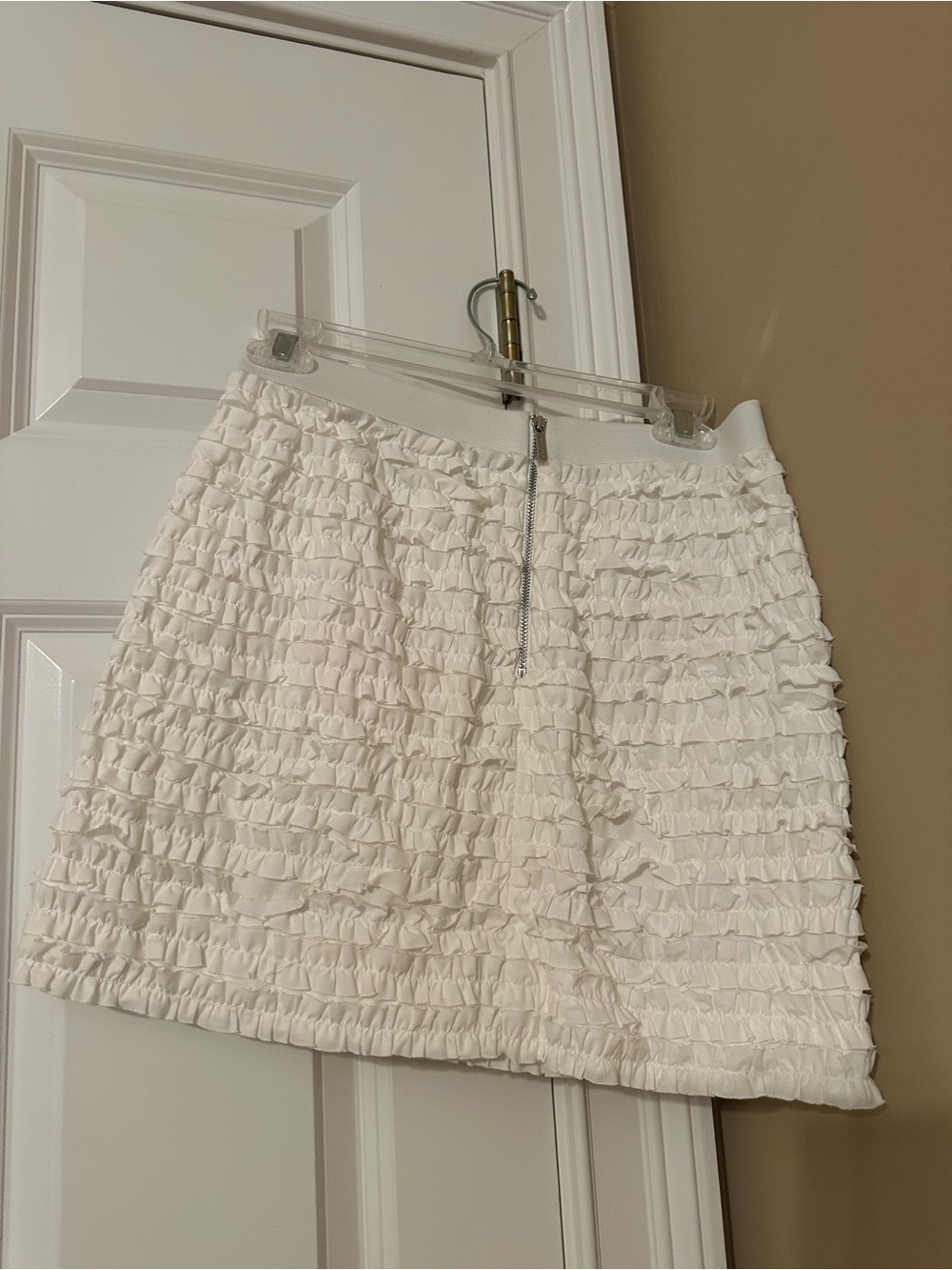 Michael Kors White Ruffle Mini Skirt - Picture 3 of 5